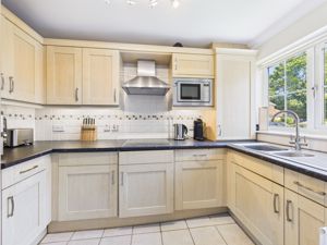 KITCHEN- click for photo gallery